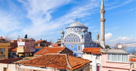 Hotels in Izmir from ₹ 2,708 - Find Cheap Hotels with momondo