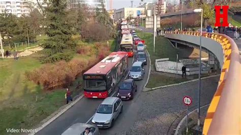KOLAPS U SAOBRAĆAJU: Građanima onemogućeno normalno kretanje - Video ...