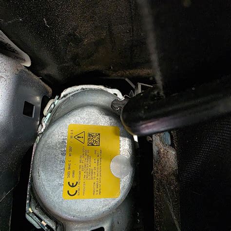 Find Used Vauxhall Frontera Electric seat belts and seat belt parts