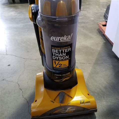EUREKA AIRSPEED GOLD BAGLESS VACUUM CLEANER TESTED AND WORKING