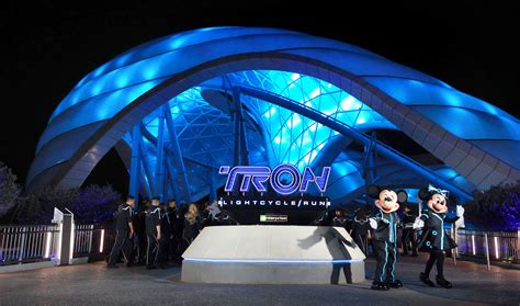 Pictures: Tron Lightcycle / Run dazzles at Magic Kingdom preview ...