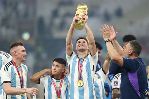 World Cup: Julian Alvarez Wins Third Star with Argentina - Bitter and Blue