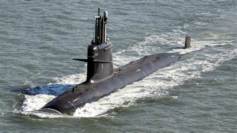 Future of Indian Navy: चीन को पीछे छोड़ समुद्र में राज करेगा भारत, बन ...