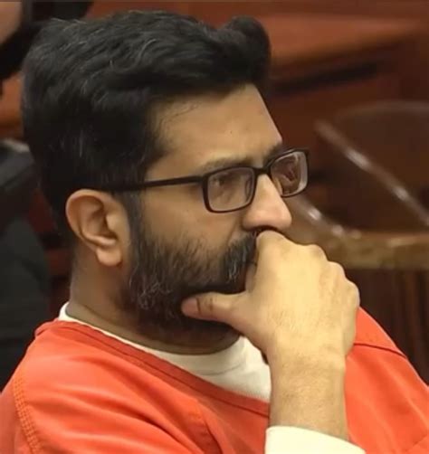 Condenan a un médico que filmó y abusó de cientos de personas: "Es lo peor que he visto"