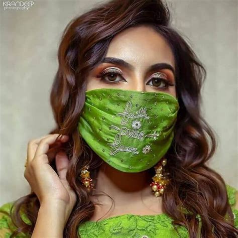 Face Mask Swag For Millennial Weddings