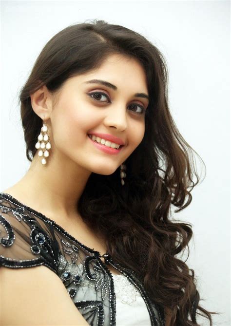 Surabhi Sharma Wiki, Affairs, Today Omg News, Updates, Hd Images Phone ...