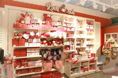 店里买什么礼物好最新素材