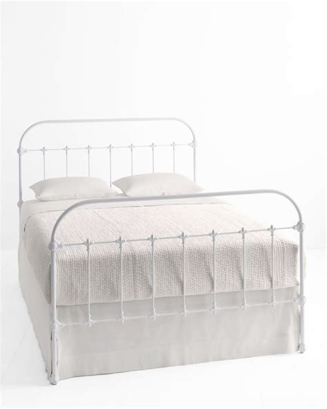 Kensington Iron Bed or Daybed | Garnet Hill