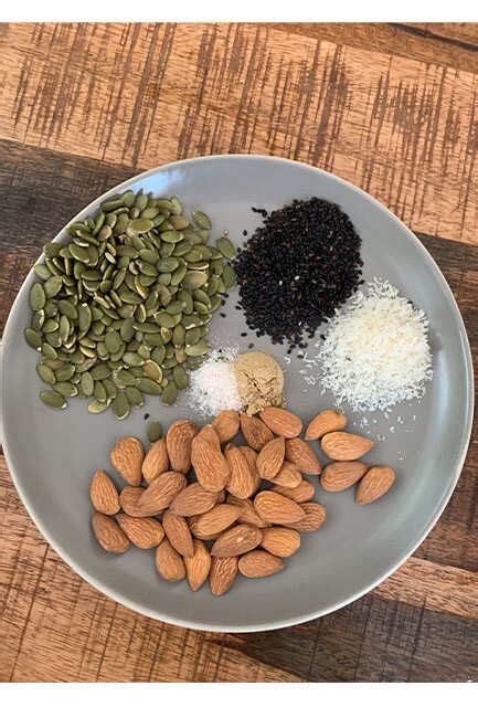 Treat Yourself To A Vegan Mango Cheesecake To Beat The Midweek Blues ...