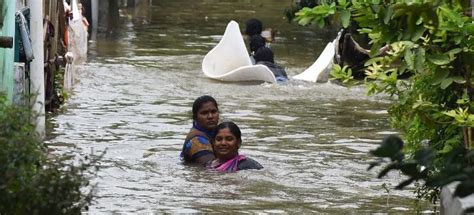 Half Of India's Population Vulnerable to Extreme Climate Events & It ...