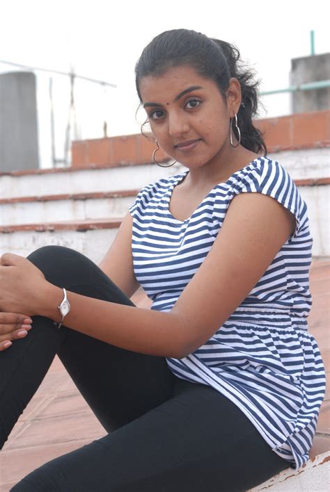 Divya Nagesh Latest Photo Stills