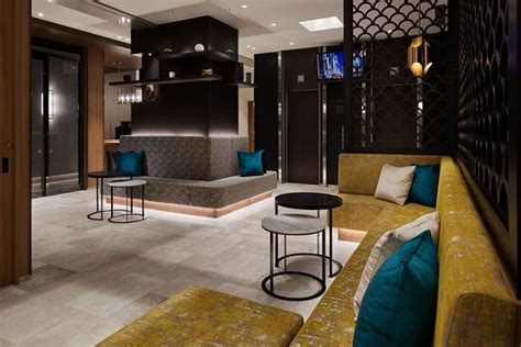 THE B AKASAKA-MITSUKE - Hotel Reviews, Photos, Rate Comparison ...