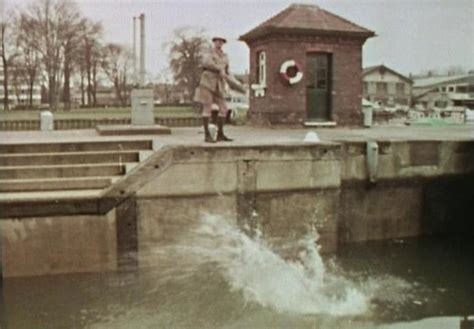 Best of Monty Python Fish Slapping Dance 的图像结果