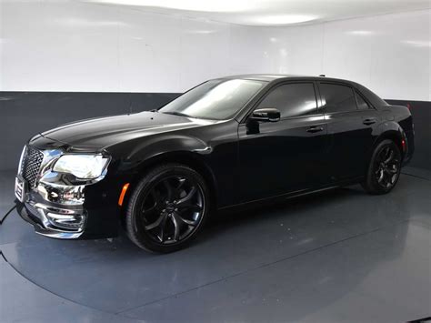 Chrysler 300 Black