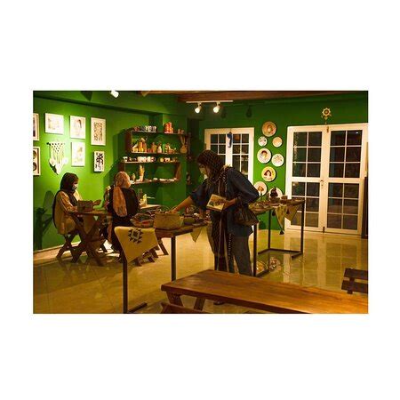 HOOVI CAFE GALLERY, Bandar Abbas - Restaurant Reviews, Phone Number ...