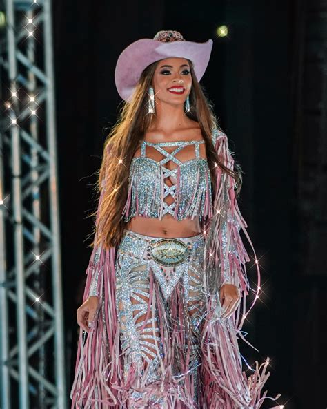 Rainha da ExpoVerde - Campina Verde/MG | Aqui a beleza reina 👑 Foto: Paula Pinheiro Acessórios ...