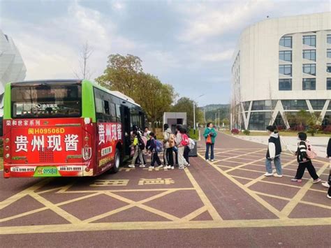 南平：定制绿色公交专线 打造“为民服务”名片_手机新浪网