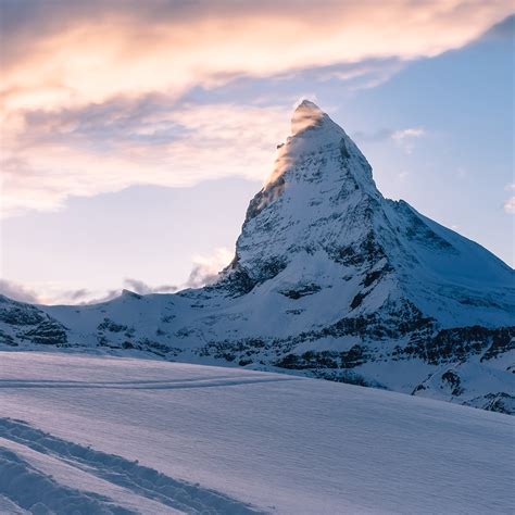 Skiing Zermatt Ski resort, Switzerland - book a trip with SKi Europe