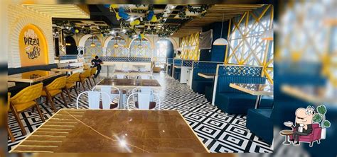 Papa Louie's Pizza The CBD Mall, Ahmedabad - Restaurant reviews