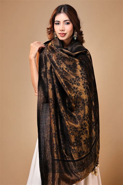 Leaf Flower Border Zari Reversible Shawl For Women – The Shawl Studio