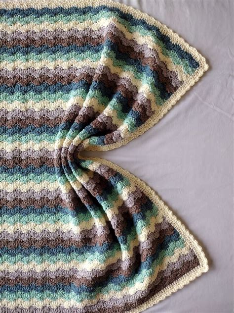 Shell Stitch Blanket Tutorial 的图像结果