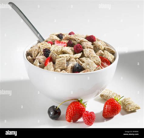 Shredded Wheat Cereal Stock Photo - Alamy