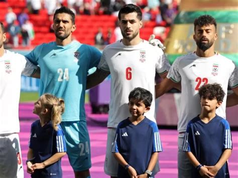 FIFA World Cup: Iranian Players Sing National Anthem vs Wales After ...