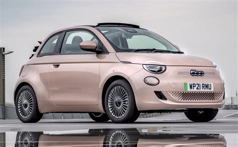 The Fiat 500e is the best small electric car | Car Division
