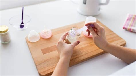 Mixing Baby Formula 的图像结果