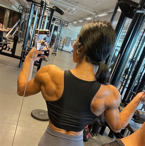 Nadia Bao Bonnie Aung (baobaabe.fit)