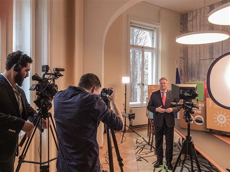 Interview Set 的图像结果