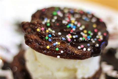 Churro Ice Cream Sandwiches At OMR Food Street| LBB, Chennai