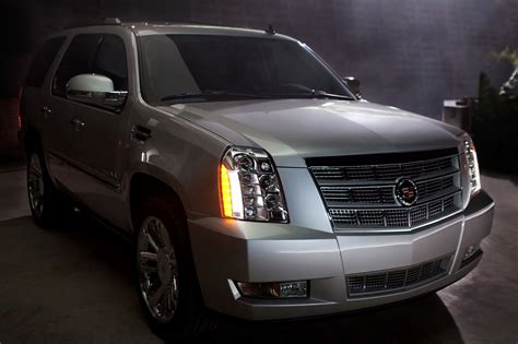 2012 Cadillac Escalade Specs, Prices, VINs & Recalls - AutoDetective