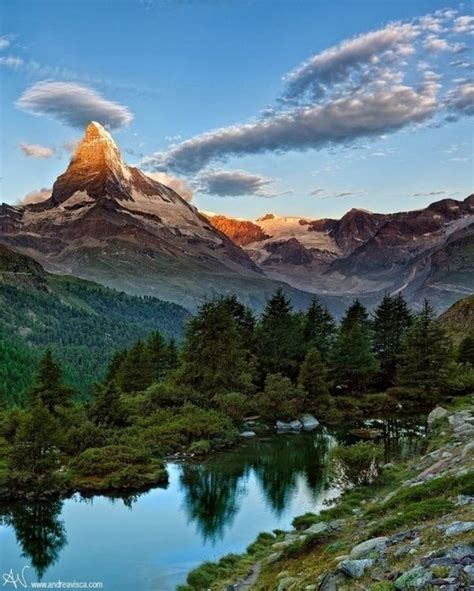 阿尔卑斯山景色十分迷人，是世界著名的风景区和旅游胜地|阿尔卑斯山|旅游胜地|风景区_新浪新闻