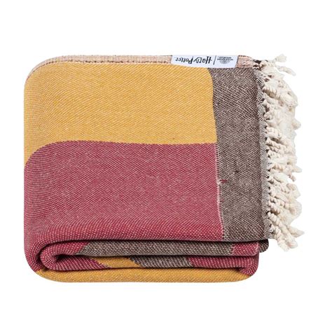 Sand Cloud Gryffindor Crest Blanket