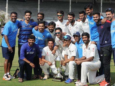 India's U-19 trainer found dead in hotel room in Mumbai