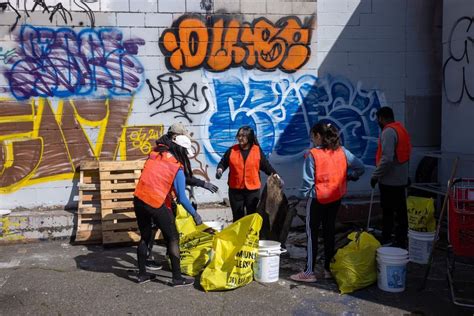 ALL HANDS Cleanup: Othello Neighborhood (Apr 20), 3900 S. Othello St ...