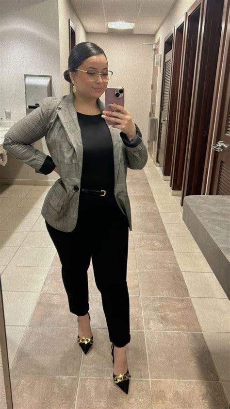 Office Outfit 的图像结果