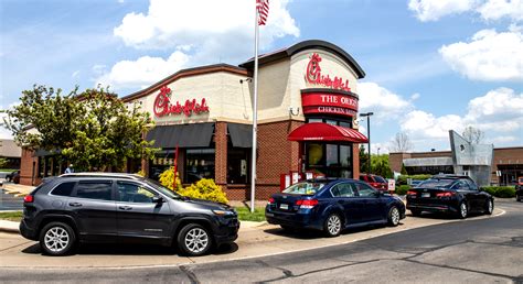 Ex-Chick-Fil-A Employee On Tiktok Reveals Some 'Secret Menu' Hacks Everyone Should Know - BroBible