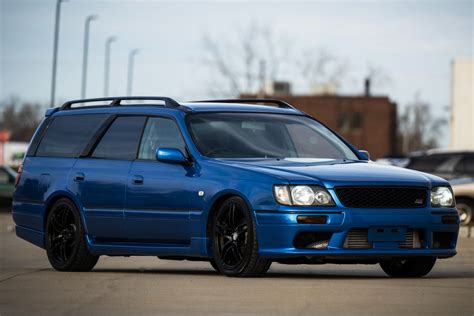 Nissan Stagea R32