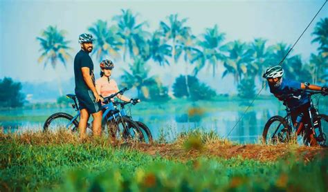 5 Beginner-Friendly Cycling Routes in the Kerala Backwaters