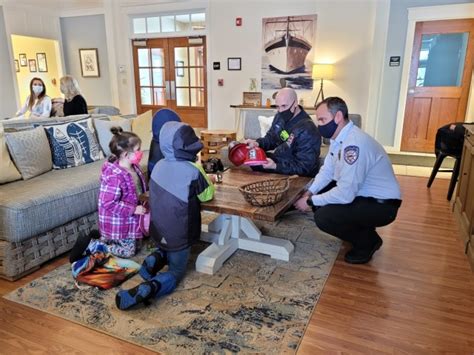Fort Drum fire, police officials chat with community members | Article ...