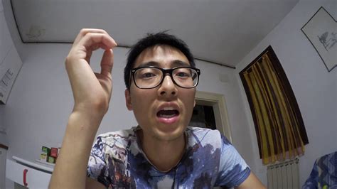 Vlog Special - In Chinese 中文Vlog - 翻墙出来做什么？ - YouTube
