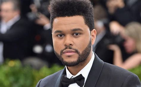 El hit de The Weeknd "Blinding Lights" rompe récord en Billboard