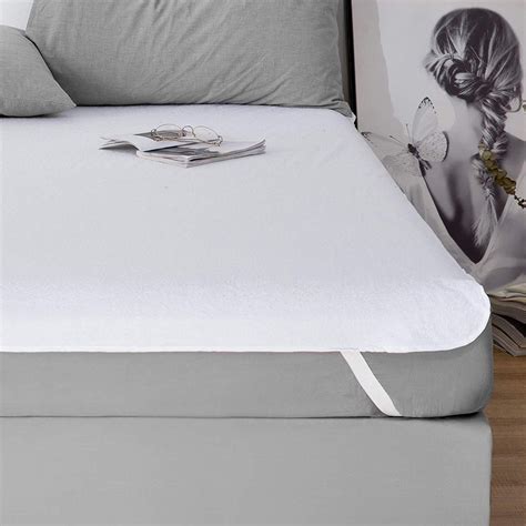 Buy Corsica Queen Mattress Protector-Single Pc.- - 150x195cm - White ...