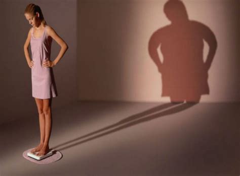 ¿Qué es la Anorexia Nerviosa? – Adri Salinas