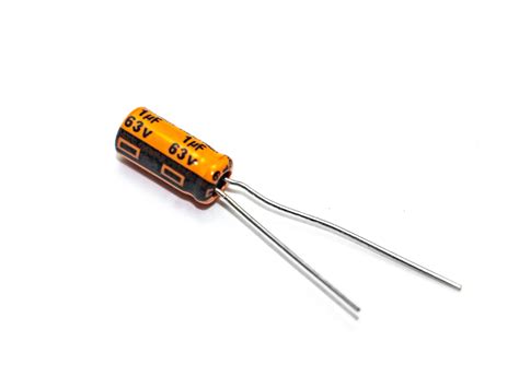 Buy Keltron 1µF 63V Electrolytic Capacitor (Pack of 25) at ...