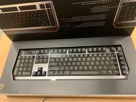 Alienware AW768 Wired Keyboard AlienFX 16.8M RGB 13