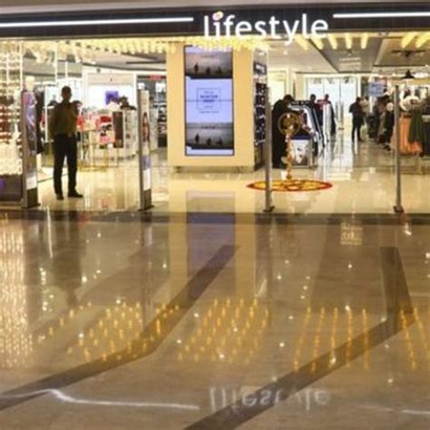 Rishi Vasudev quits as CEO of Lifestyle International - FashionNetwork ...