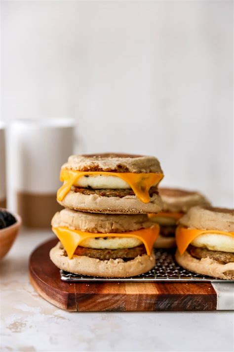 Healthy Make Ahead Breakfast Sandwiches - Kim's Cravings